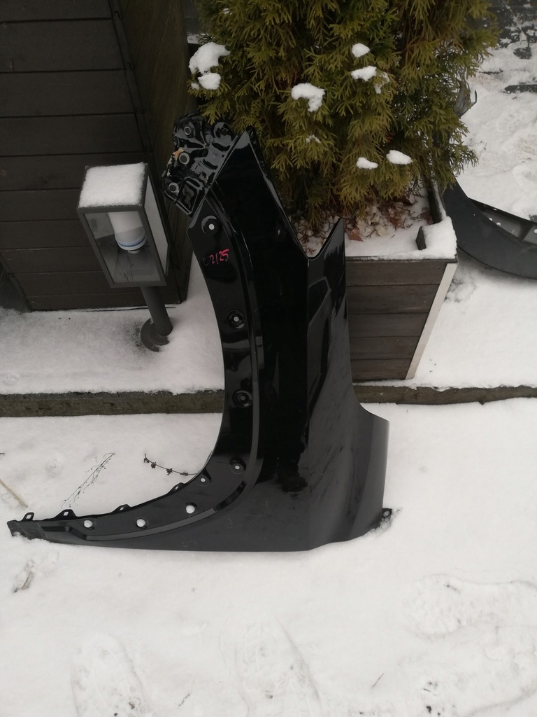 фото №1, Toyota corolla cross крыло левый передний