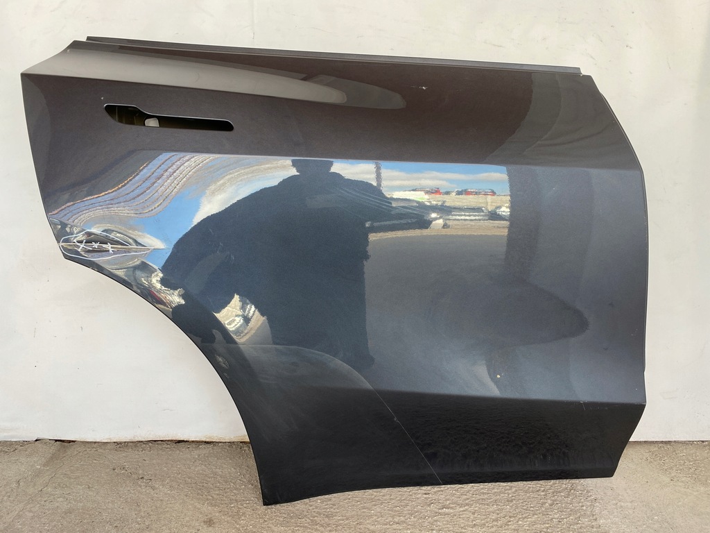 фото №2, Tesla y двері праве задні