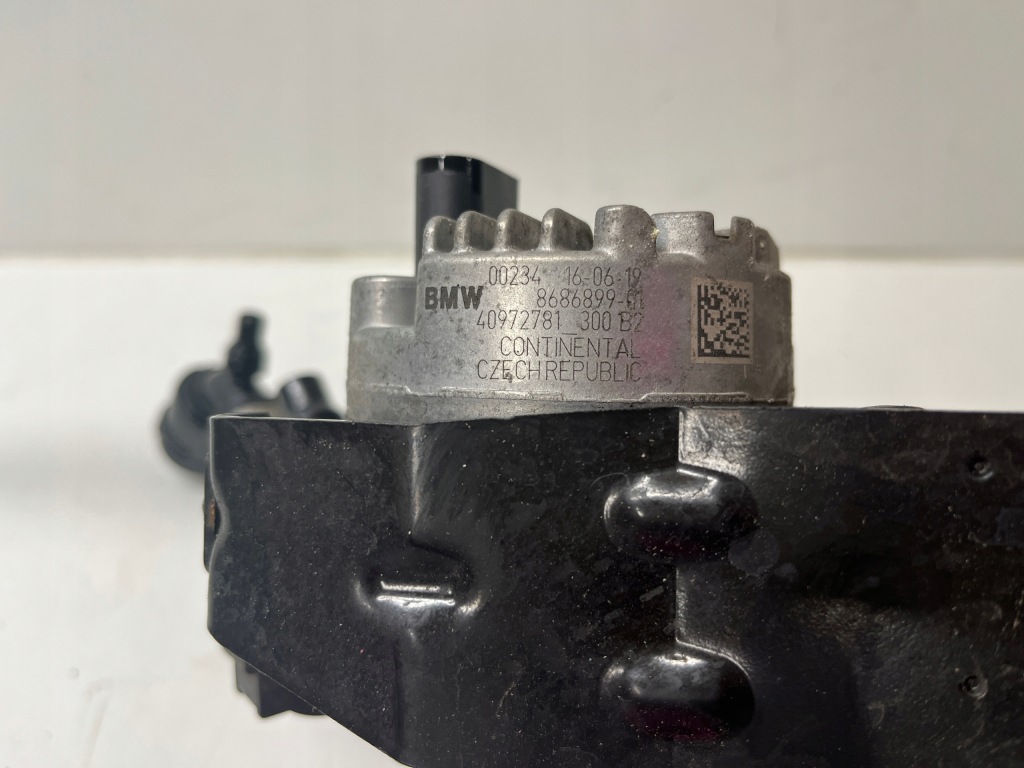 Bmw x3 g01 x4 g02 дополнительная насос воды пабтрубок  кронштейн 8686899 8679885 Киев