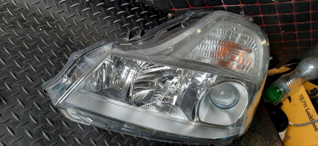 фото №2, Лампа левый перед передняя renault modus 8200658385