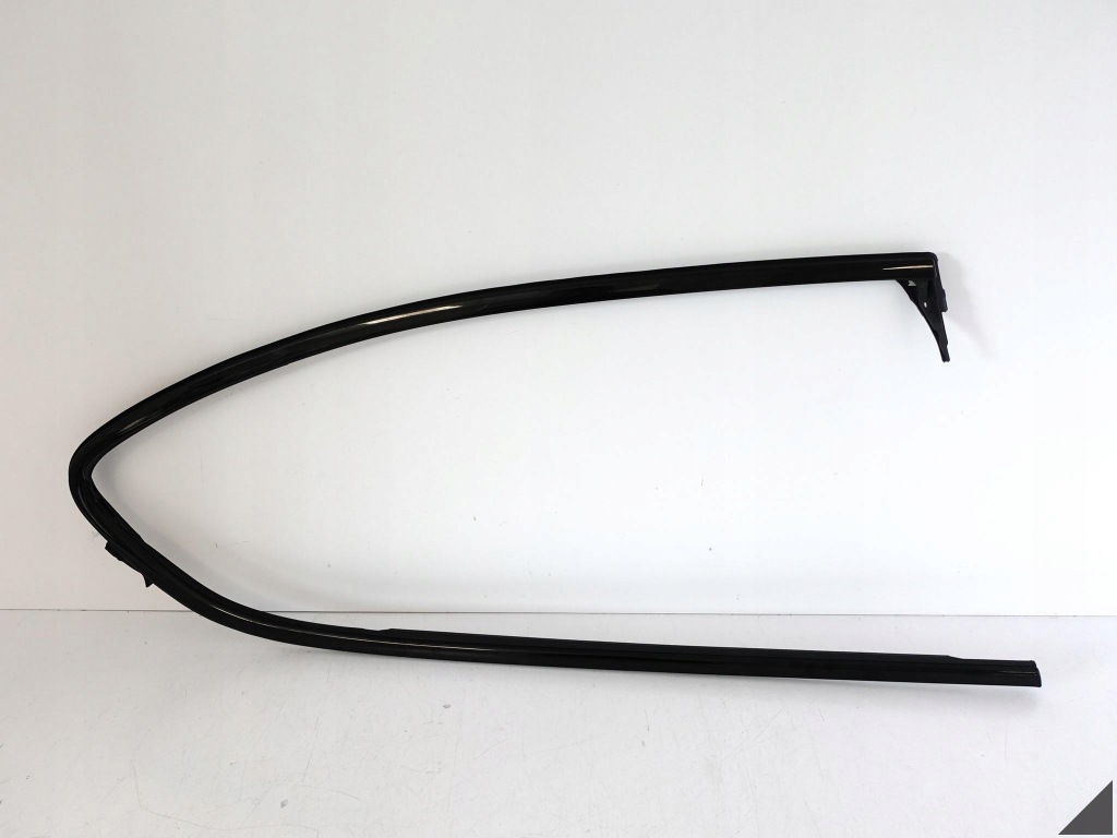 фото №1, Alfa romeo stelvio 949 14- молдинг рамка дверь уплотнитель декоративная правая задняя