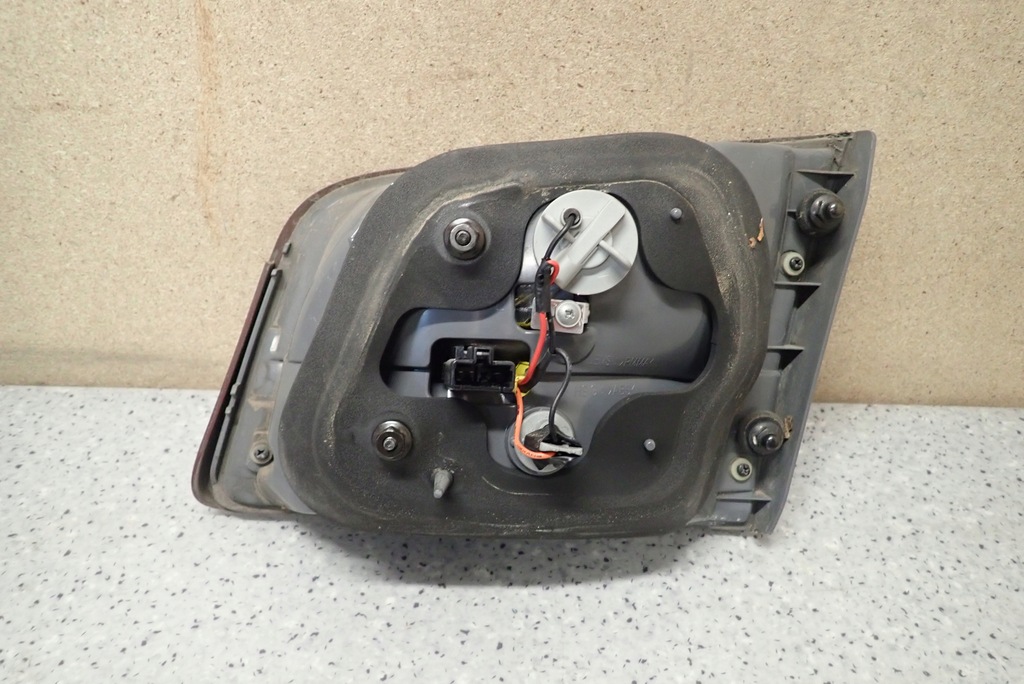 фото №5, Kia magentis 05-09 лампа задня ліва w кришка