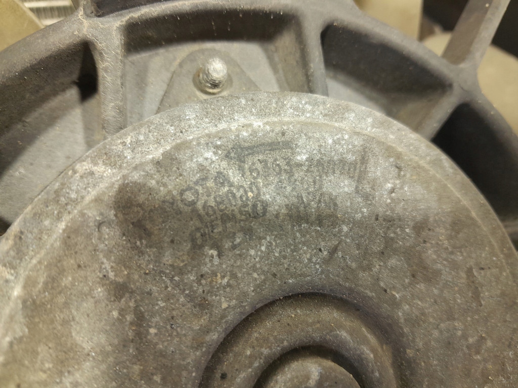 Lexus is 2 xe20 2.2d 177 km радіатор вентилятори комплект 4227501620 Недорого