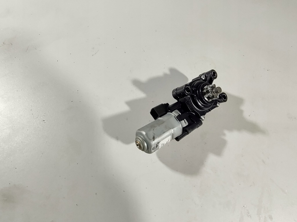 фото №14, Infiniti q50 13- моторчик сиденье