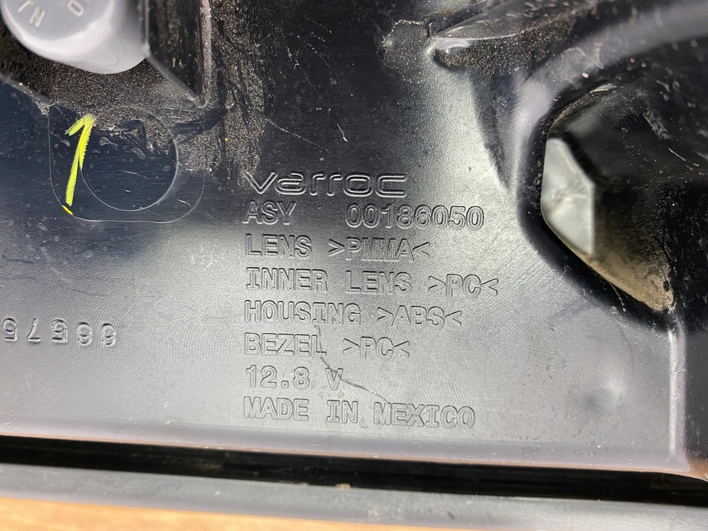 фото №10, Накладка кришки задній багажника 3700 mil лампи dodge challenger 2015+ usa