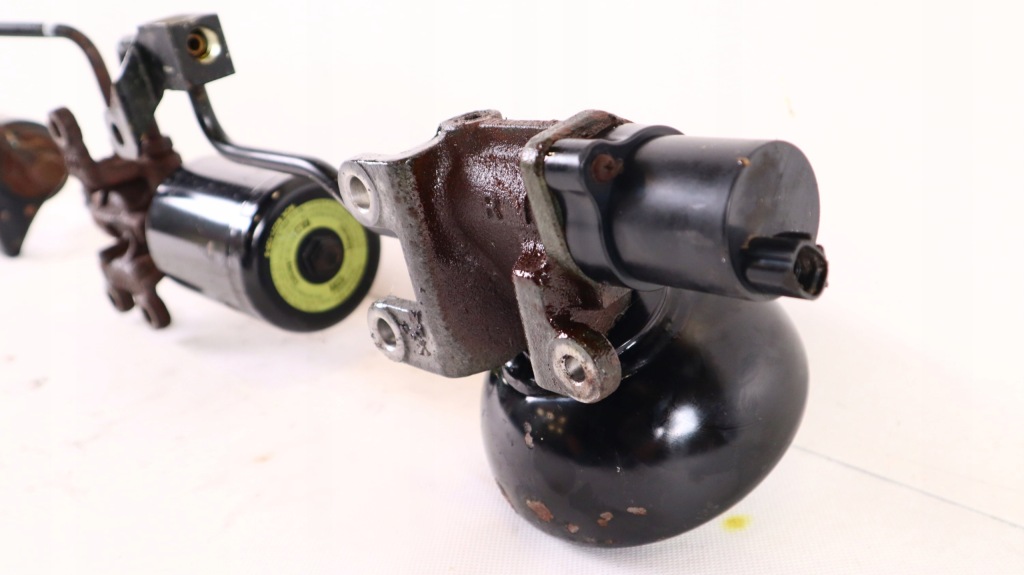 фото №11, Toyota land cruiser 200 4.5 v8 сфера актуатор турбины подвеска гидравлический правое