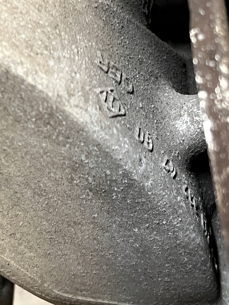 фото №6, Mercedes e klasa w213 amg набор поворотный кулак левая