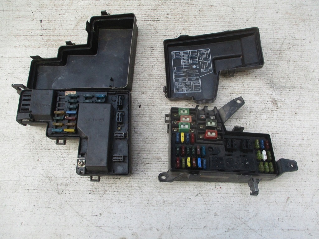 фото №1, 8854/2 коробка запобіжників honda accord 88 96r