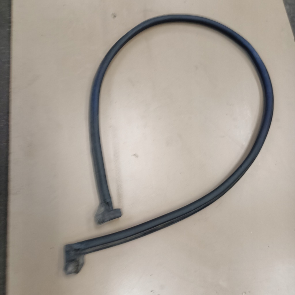 фото №1, Mercedes sprinter 907 прокладка дверь задних