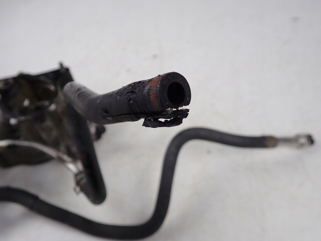 фото №9, Насос вакууму пального вакуум audi a5 8t a5 b8 q5 8r a7 a7 c7 06j145100g