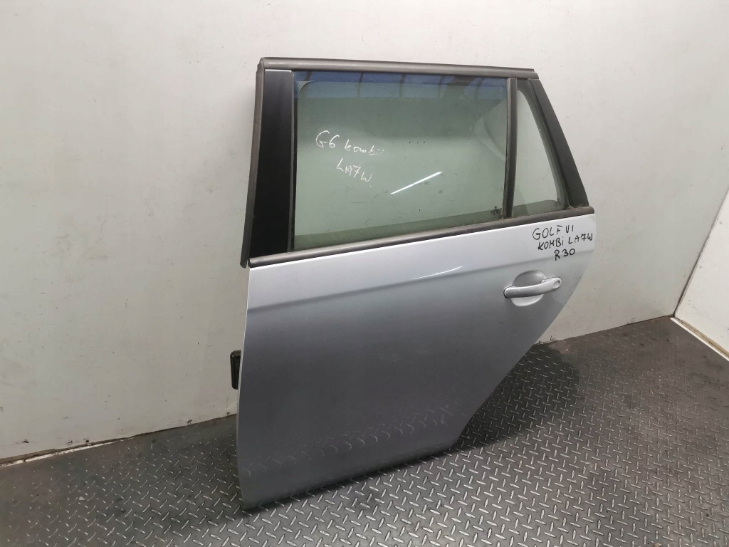 фото №10, Двері лівий задня vw golf vi kombi код лакофарбового покриття la7w