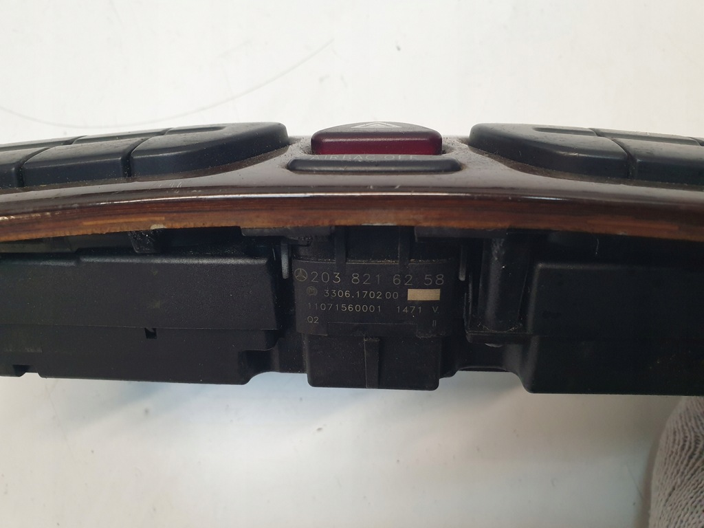 фото №6, Панель рамка радио mercedes-benz w203 a2036804639