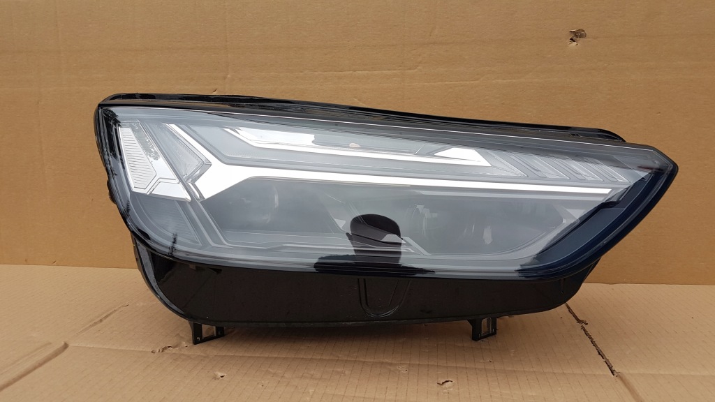Фара перед правий audi q5 2 80a рестайлінг  full led matrix 21- Недорого