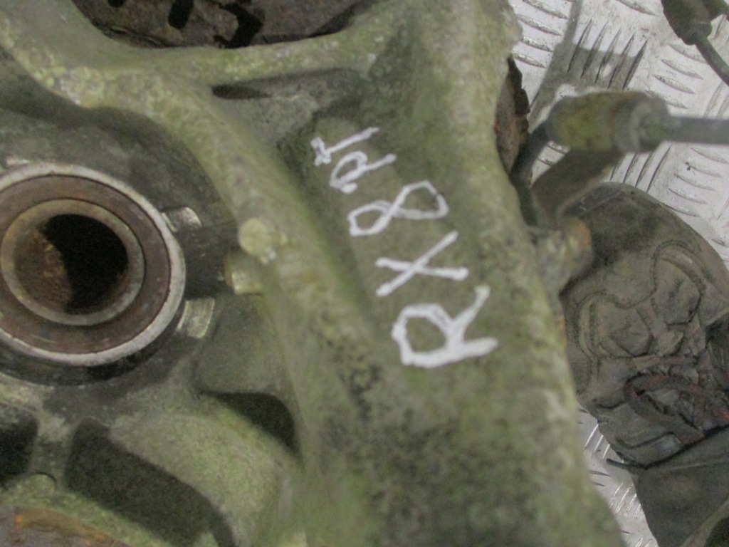 фото №3, Поворотный кулак ступица задняя задняя правая правый mazda rx8 rx-8 1.3b