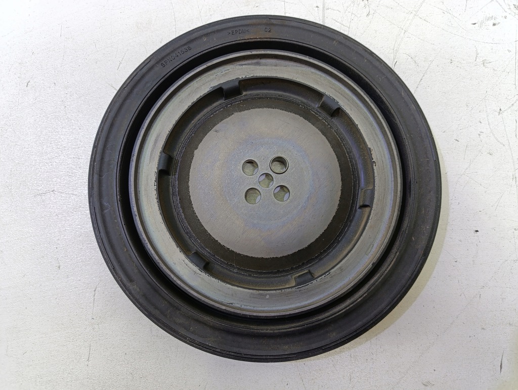 фото №1, Mercedes w213 w205 шкив spn041538