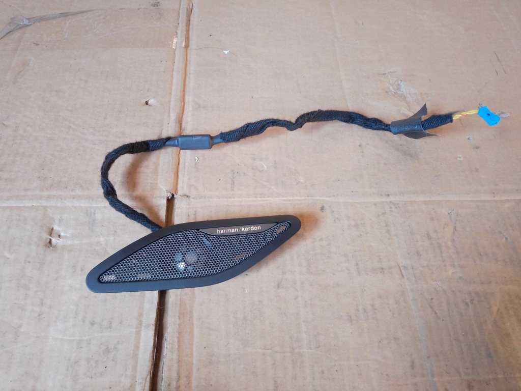 фото №1, Заглушка динамик harman левый перед bmw 6 f06 gran coupe