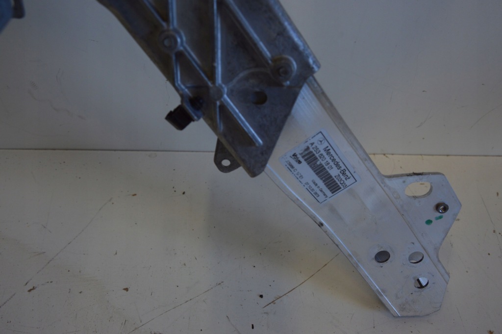 Купити Mercedes glc 253 x/c lift pas передній підсилювач