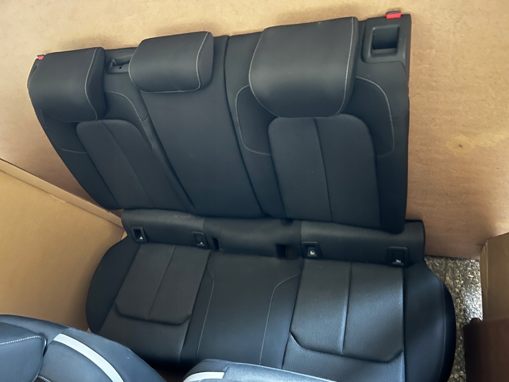 фото №4, Сиденья обивка салон заднее сиденье audi q2 81a подогрев