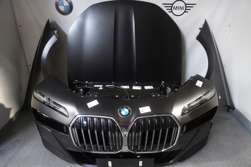 фото №8, Капот лампи бампер bmw i7 g70 m-pakiet c64 2253km