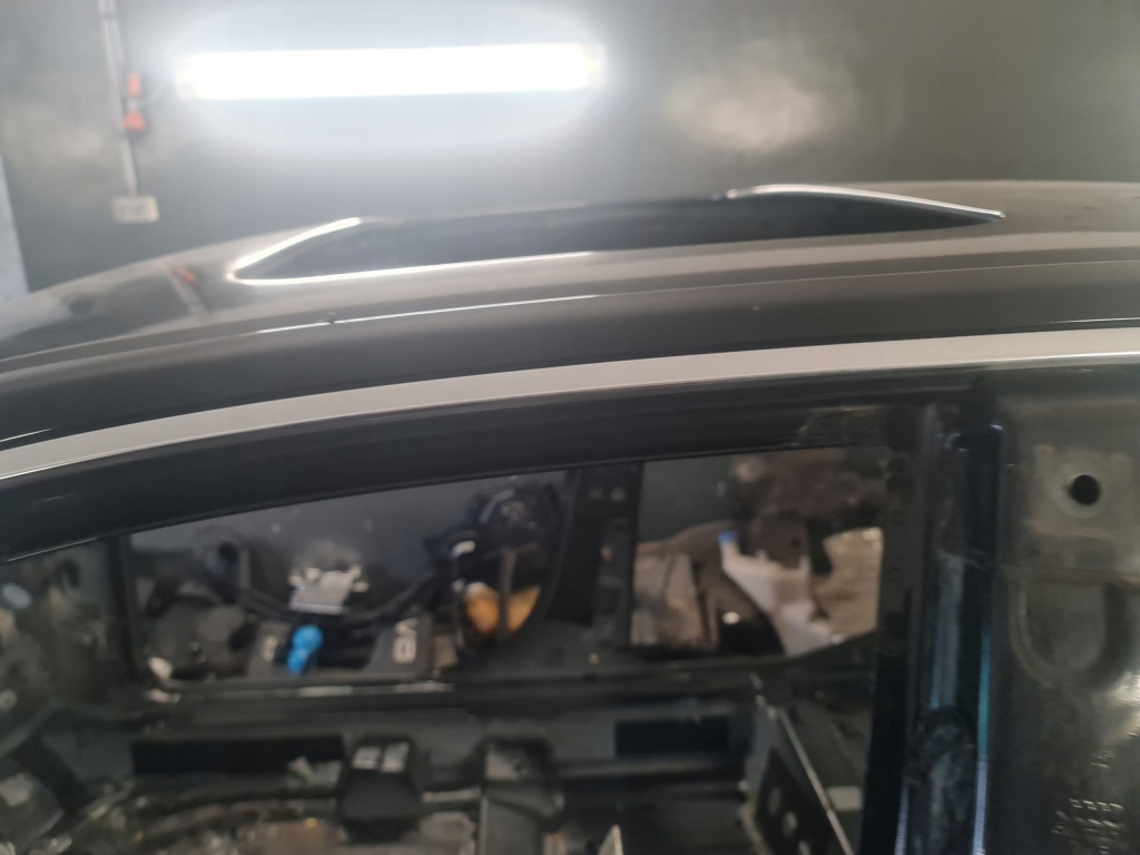 фото №4, Молдинг хром дахова ліва audi a8 d2 przed fl