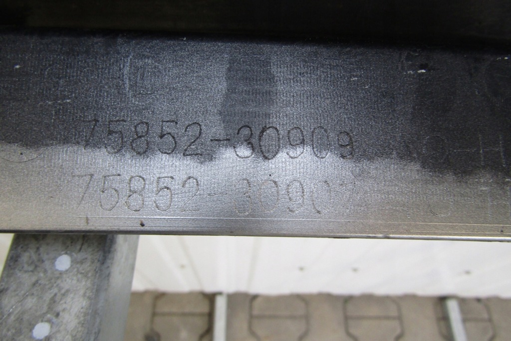 фото №11, Молдинг поріг ліва lexus gs iv 450h hybrid 12-20