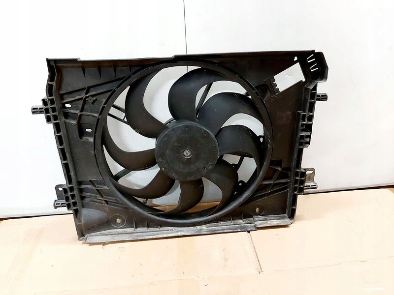 фото №1, Renault clio 4 iv вентилятор радиатора 214818009r