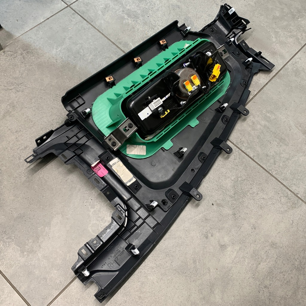 фото №6, Приборная панель заглушка подушка пассажира w панель ford f-150 2021- czarna комплект