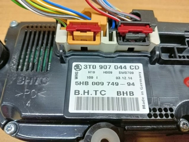 фото №6, Skoda superb yeti панель кондиционера 3t0907044cd