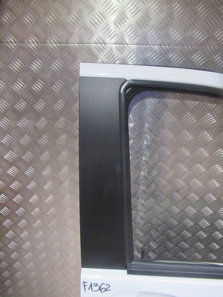 фото №9, Mercedes v-klasa w447 дверь перед передние правое