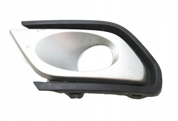 фото №1, Решётка радиатора w бампере левая do 261a37821r renault/dacia