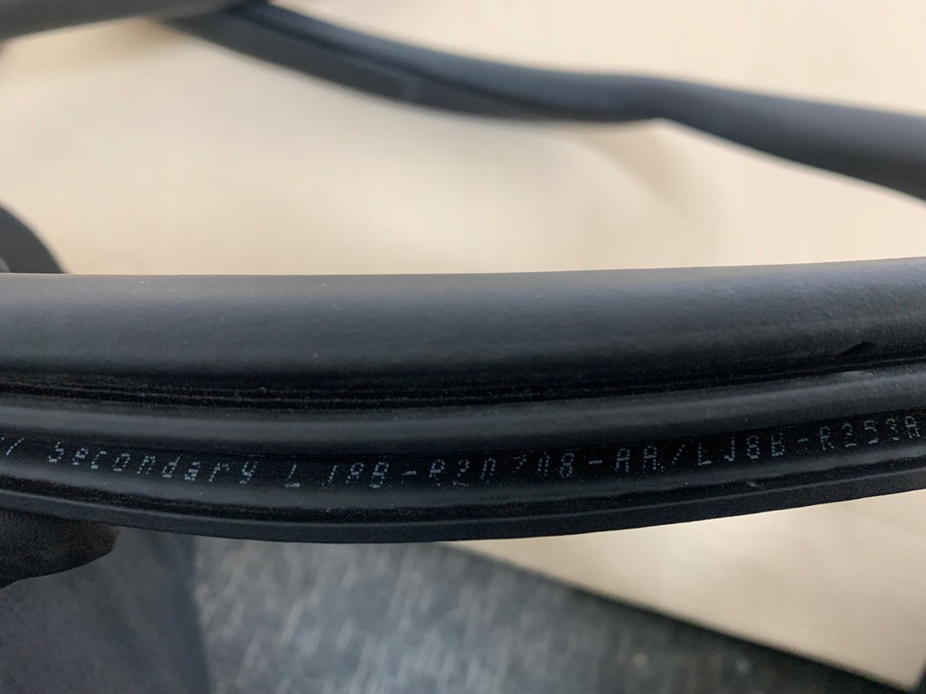 фото №13, Ford mustang mach-e rwd 21r прокладка дверь кузовная правый перед ory