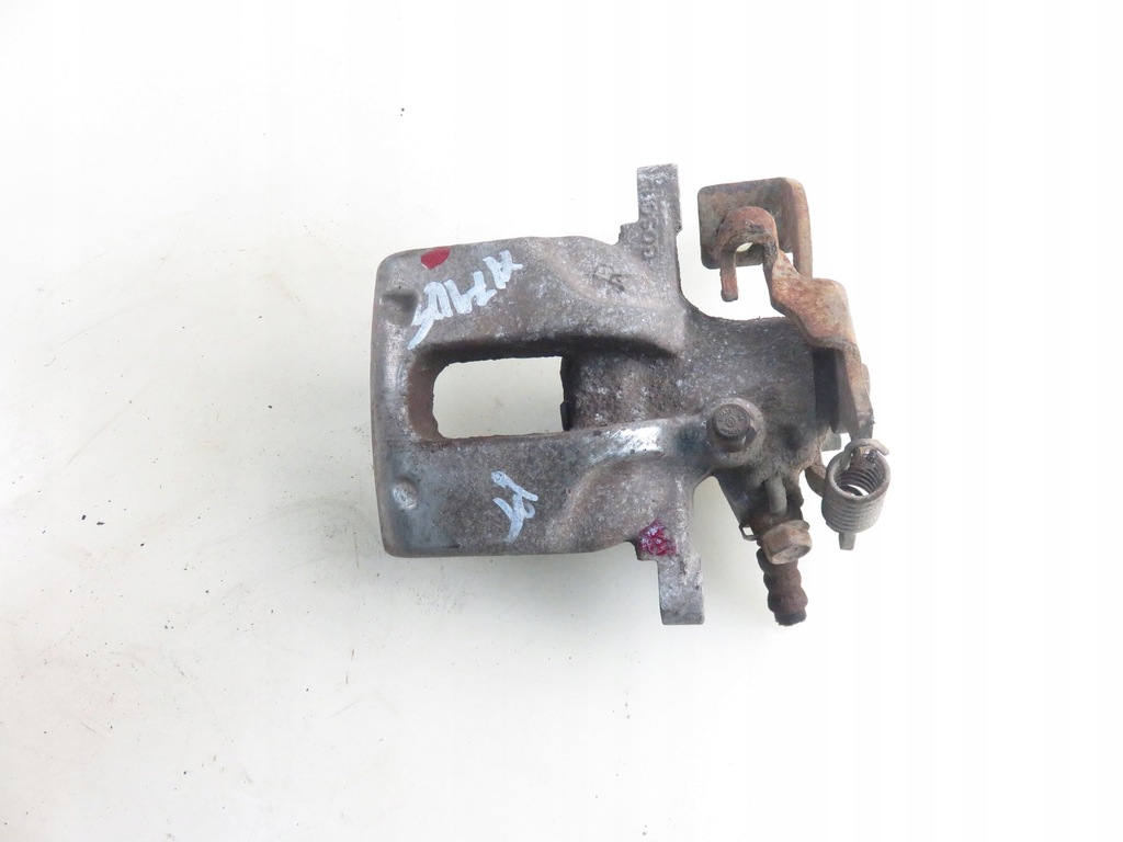 фото №6, Суппорт правый задняя toyota auris i e15