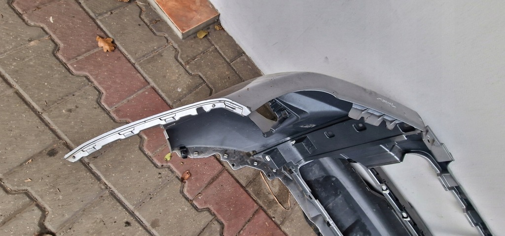 фото №7, Бампер перед накладка toyota hilux viii lift 2018r invincible