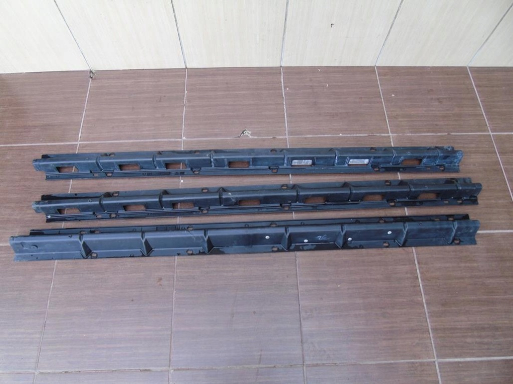 фото №1, Кронштейн кронштейн порог левый правый bmw x5 e53 [ 487