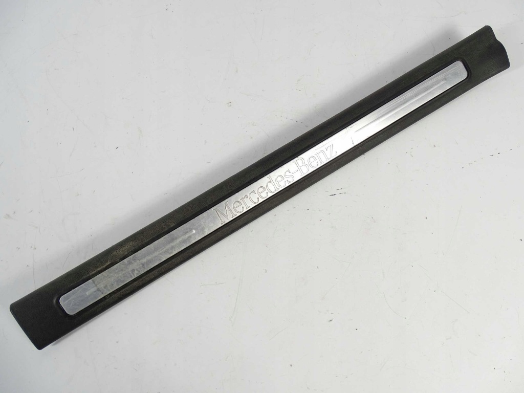 фото №1, Mercedes w169 w245 молдинг порог левый перед