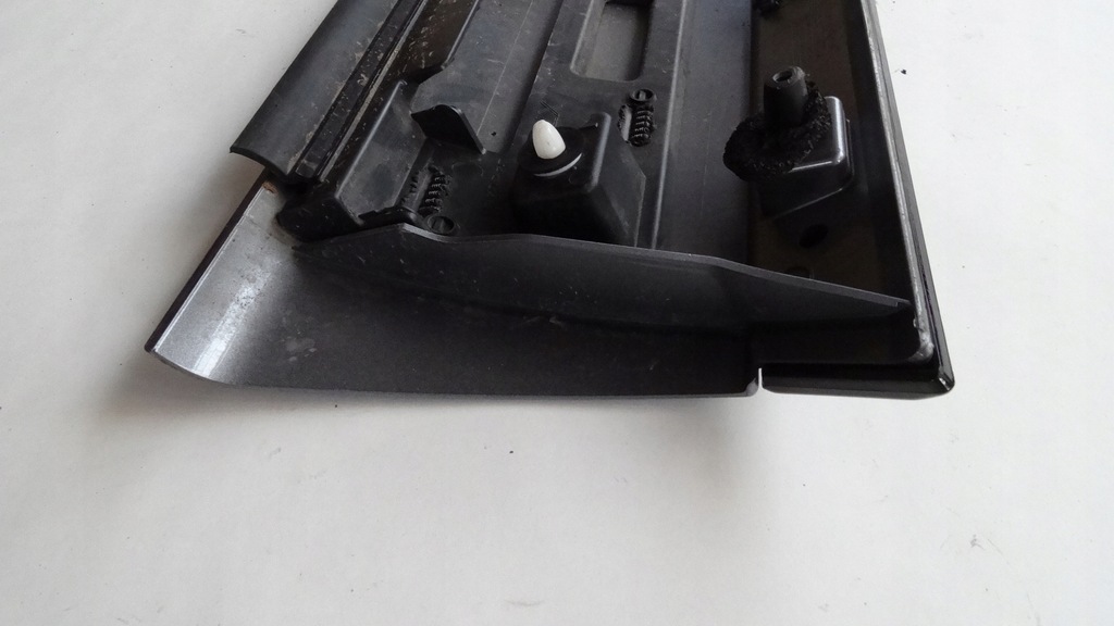 фото №10, Jaguar f-pace x761 молдинг двері права p hk8m21064