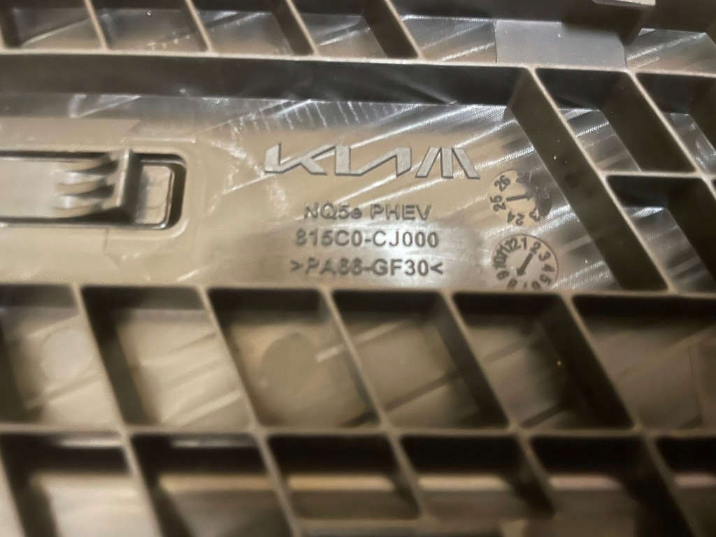 фото №7, Kia sportage v 2022 plug-in крышка разъём port кабель 815c0-cj000