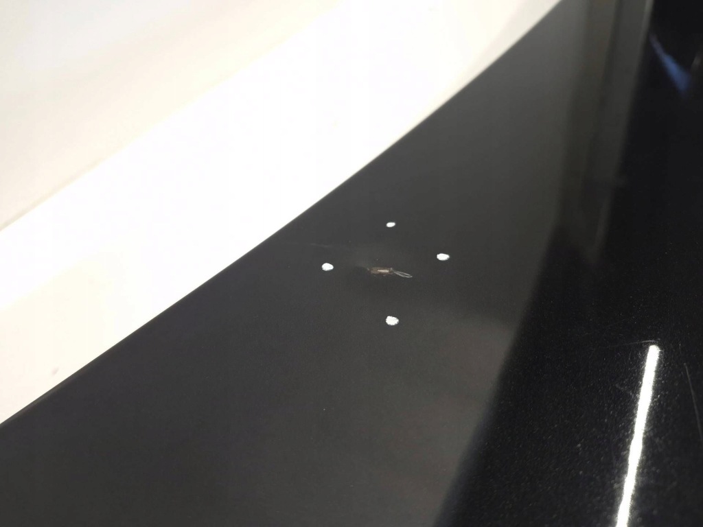 Капот кришка двигуна bmw f30 f31 475 Зі Шроту