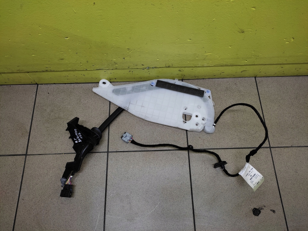 фото №1, Citroen berlingo iii шланг жгут дверь правый задняя 96657948800rm1