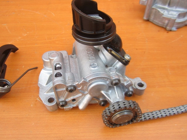 фото №13, Vw audi a4 a5 a6 q5 s3 2.0 tfsi dpu грм напрямна 06k109469m 06h109509q