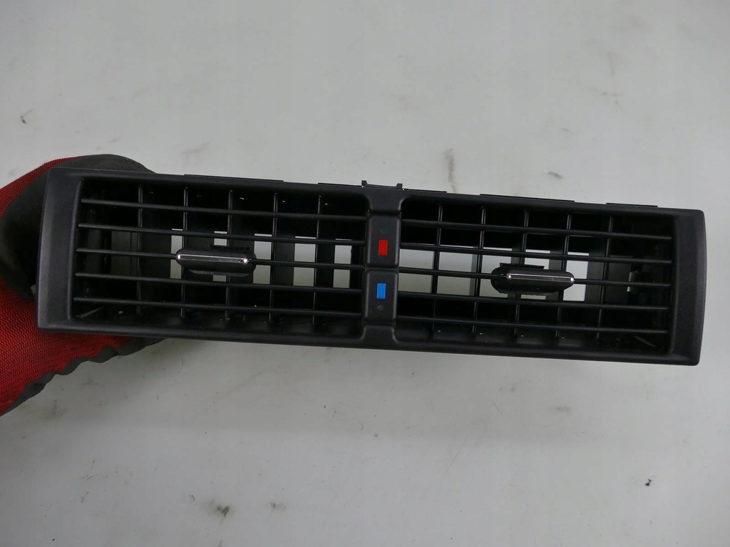 фото №1, Решітка обдув хром mercedes-benz оригінальний номер 1408300754