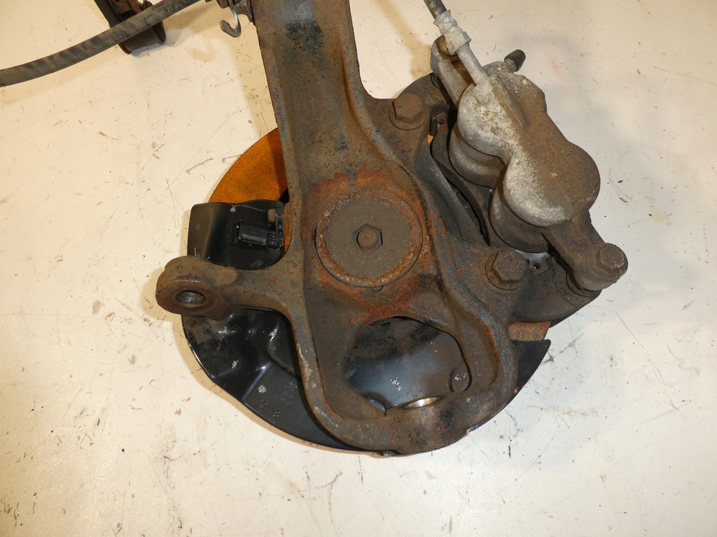 фото №7, Vw amarok 2h поворотный кулак левый перед 2h0257