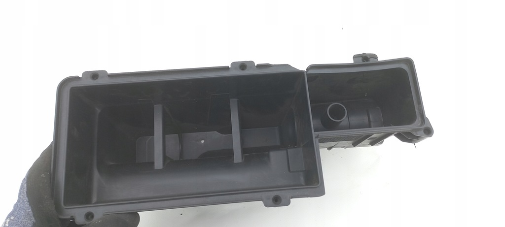 фото №7, Корпус фильтра воздуха dół нижняя peugeot 208 c3 9826454780