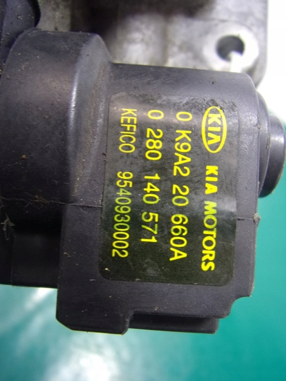 фото №8, Kia carens ii 1.8 16v дросельна заслінка