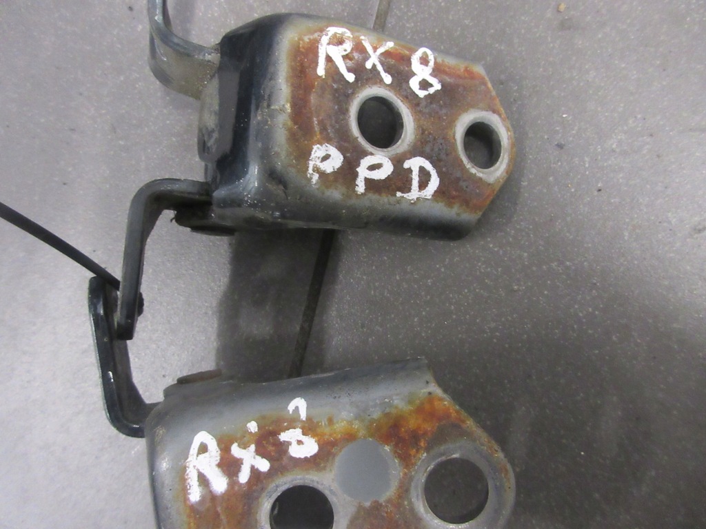 фото №3, Петля дверь правый перед mazda rx8 rx-8 27c