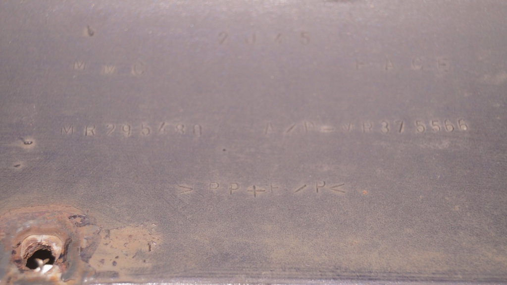 фото №7, Mitsubishi space wagon 98-04 бампер передний перед z14