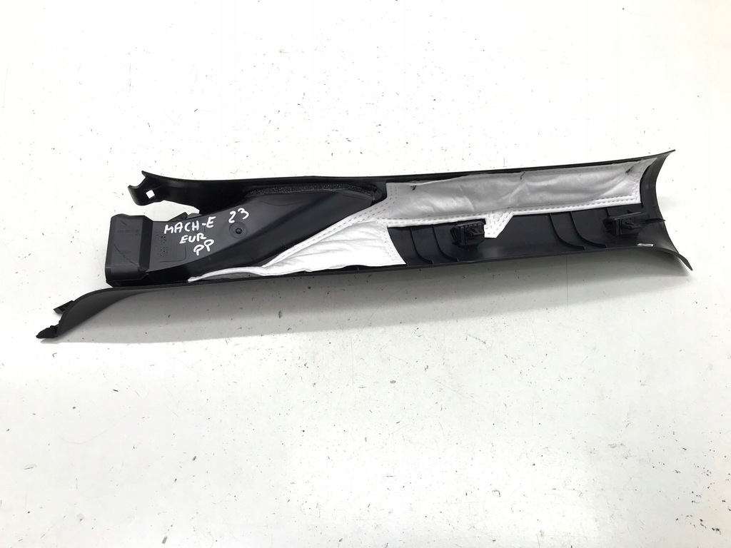 фото №3, Ford mustang mach-e 2023 захист обшивка стійка правий перед lj8b-r03512-amw