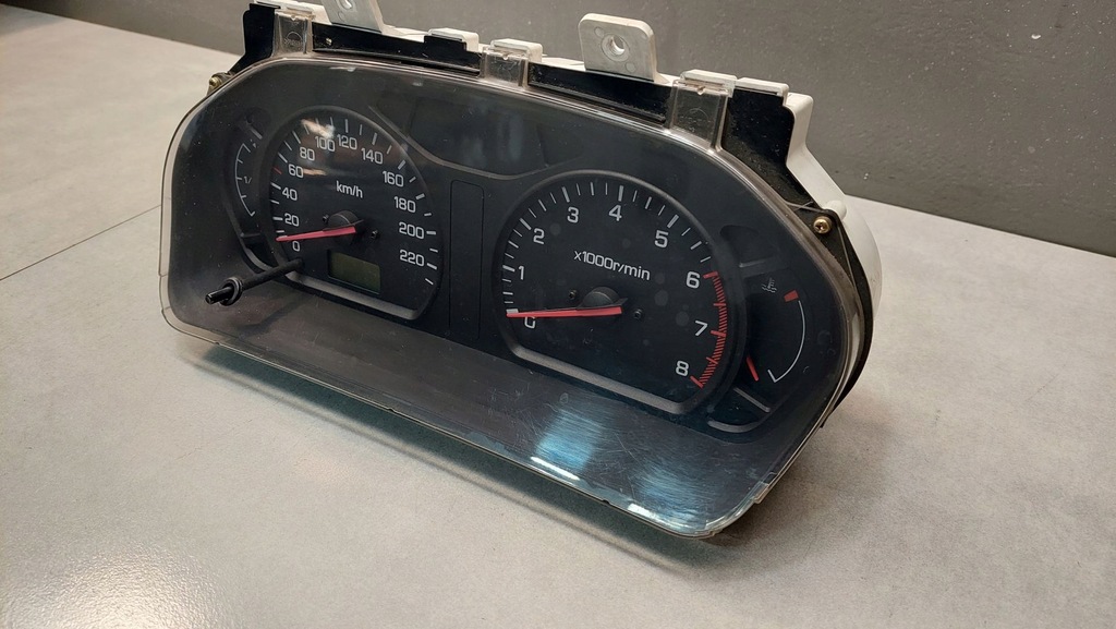 фото №7, Счетчик приборы space wagon iii 2.4 gdi mr381549