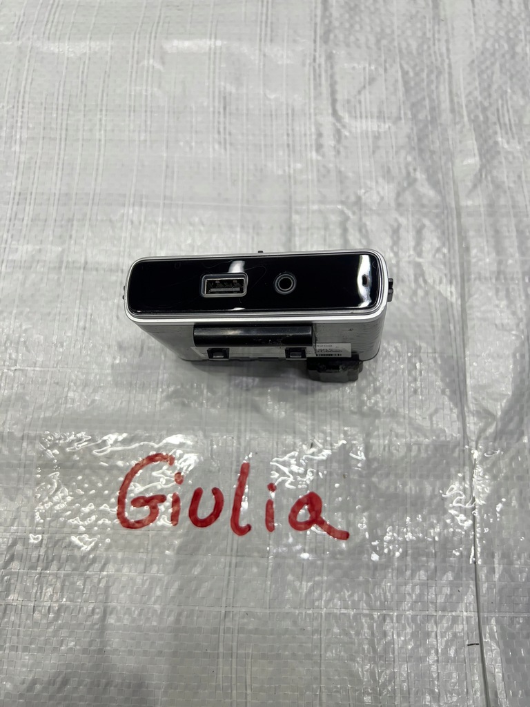 фото №1, Alfa romeo giulia разъём usb