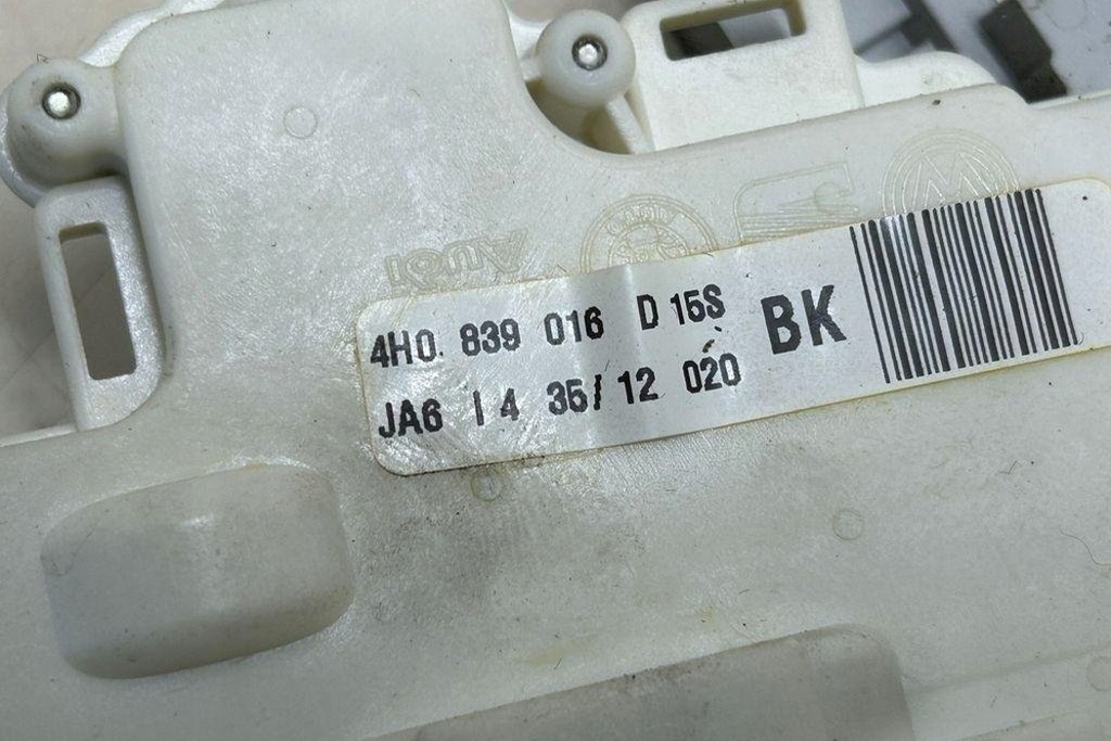 фото №7, Замок задних правых дверь audi a8 d2 4d2, 4d8 4h0839016d 3.0l дизель